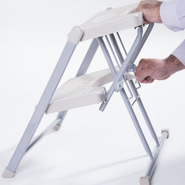 Escada Dobrável Resistente 2 Degraus Doméstica Anodilar Aço Cinza - Imagem 3