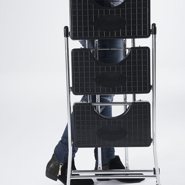 Escada Retrátil 3 Degraus Cinza Primacor Até 120kg Anodilar - Imagem 4